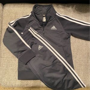 Adidas Track Suit - silver - 24 M